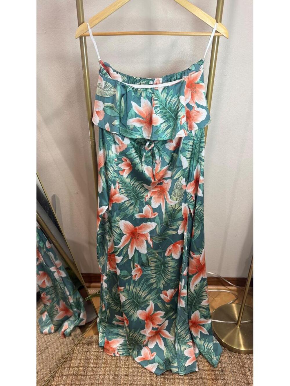 Size S C Tropical Floral Maxi Dress Size S
